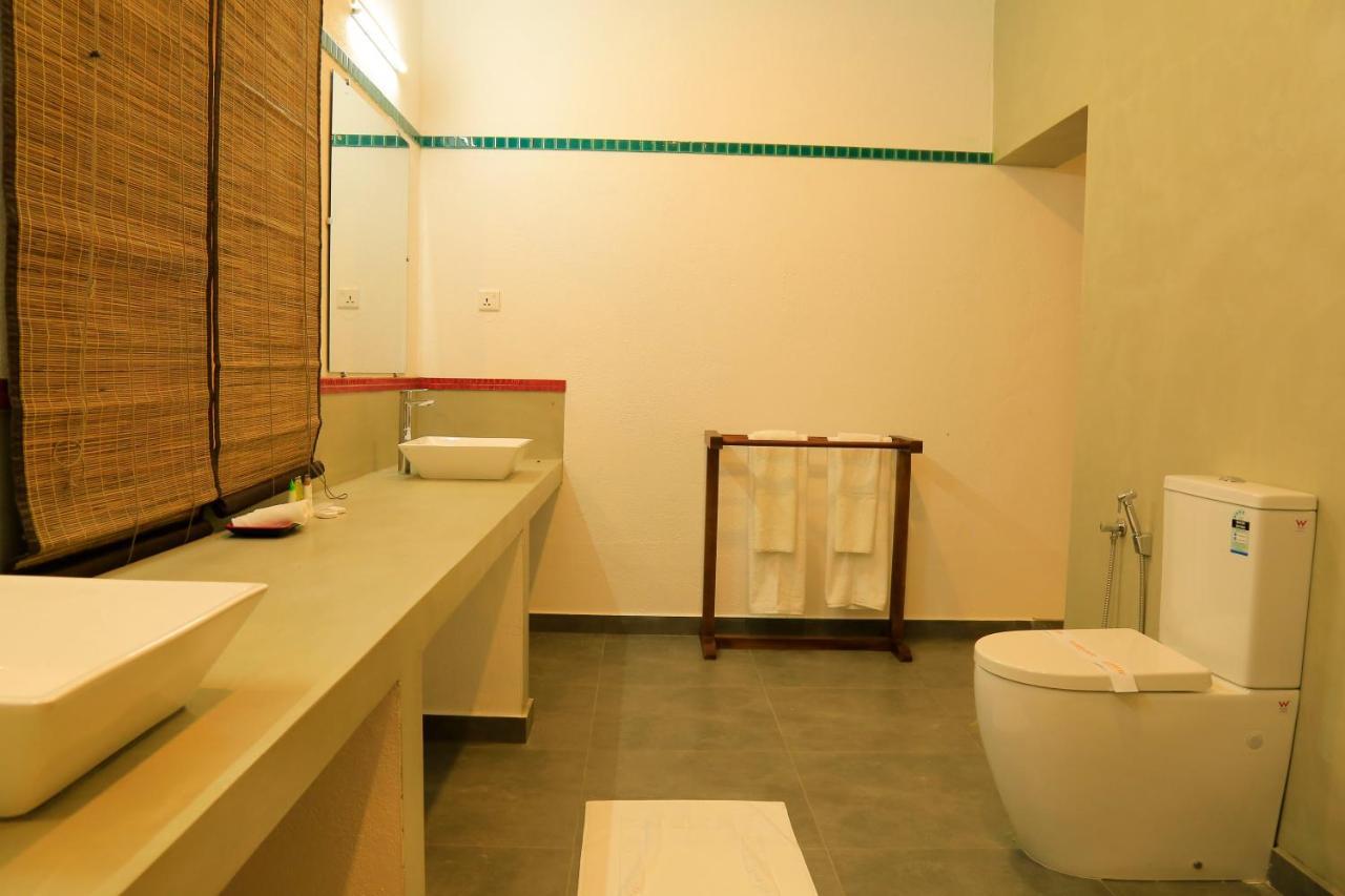 Tara Watergate Hotel ทิซซามาฮารามา ภายนอก รูปภาพ