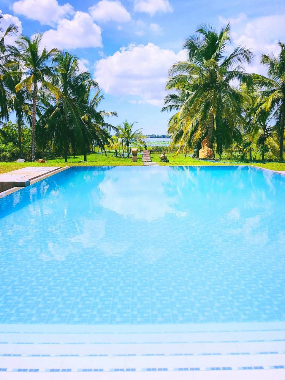 Tara Watergate Hotel ทิซซามาฮารามา ภายนอก รูปภาพ